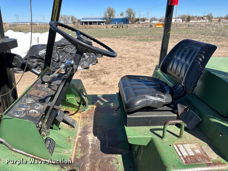 image for item OA9737 1980 Clark 0500-Y155 forklift