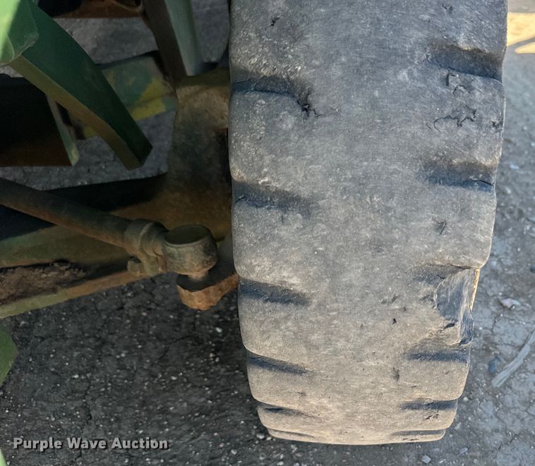 image for item OA9737 1980 Clark 0500-Y155 forklift