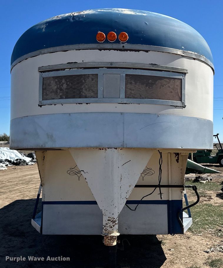 image for item OA9738 2015 Shop built livestock trailer