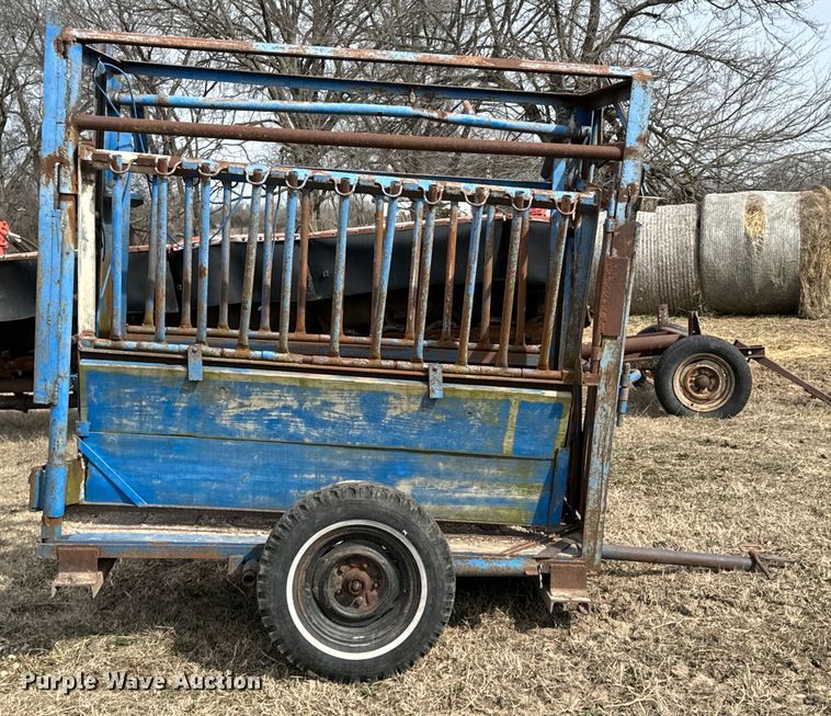 image for item OJ9597 Squeeze chute