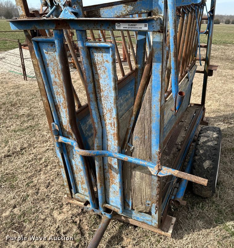 image for item OJ9597 Squeeze chute