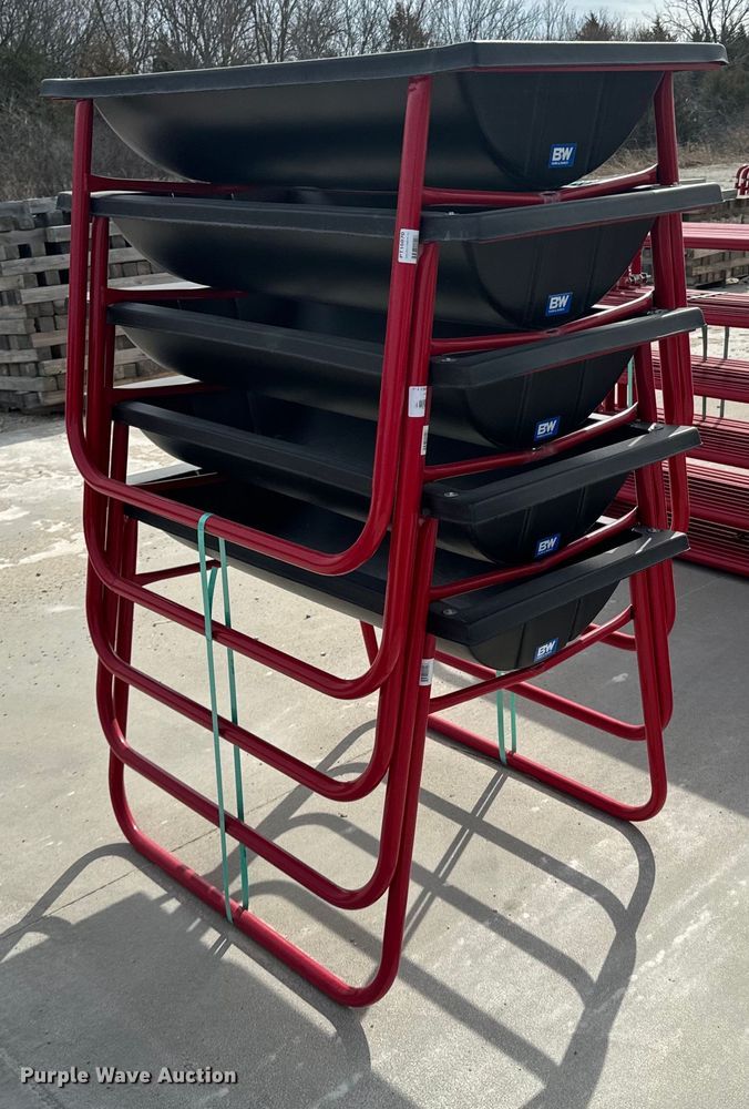 image for item OJ9608 (5) B&W PT15070 bunk feeders