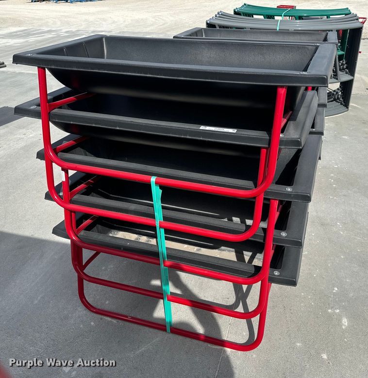 image for item OJ9609 B&W PT15050 bunk feeders