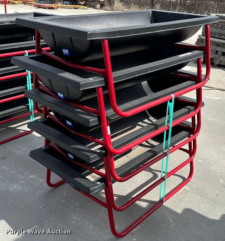 image for item OJ9609 B&W PT15050 bunk feeders