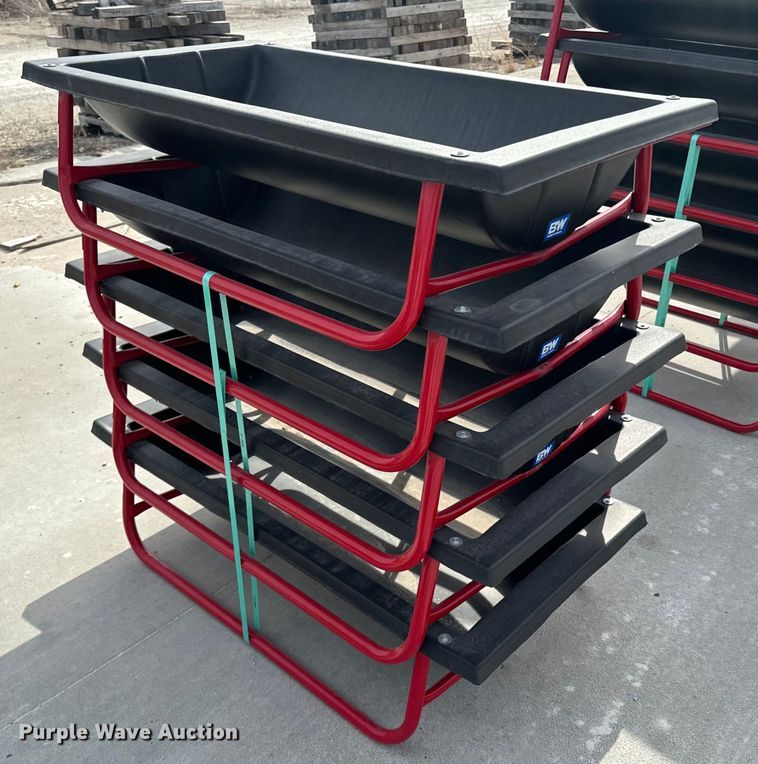 image for item OJ9610 B&W PT15080 bunk feeders