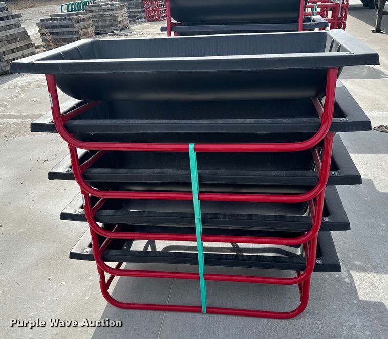 image for item OJ9610 B&W PT15080 bunk feeders