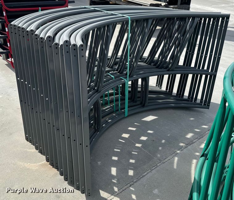 image for item OJ9611 (5) B&W PT17019 round bale feeders