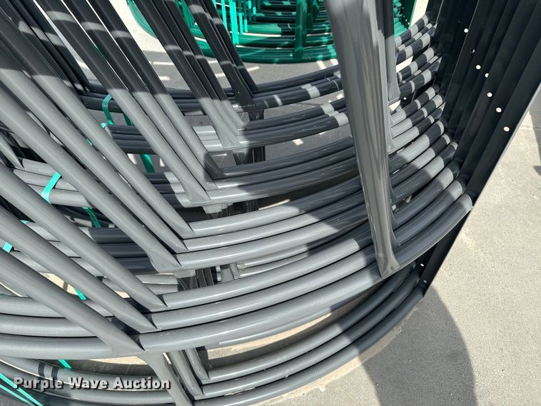 image for item OJ9611 (5) B&W PT17019 round bale feeders