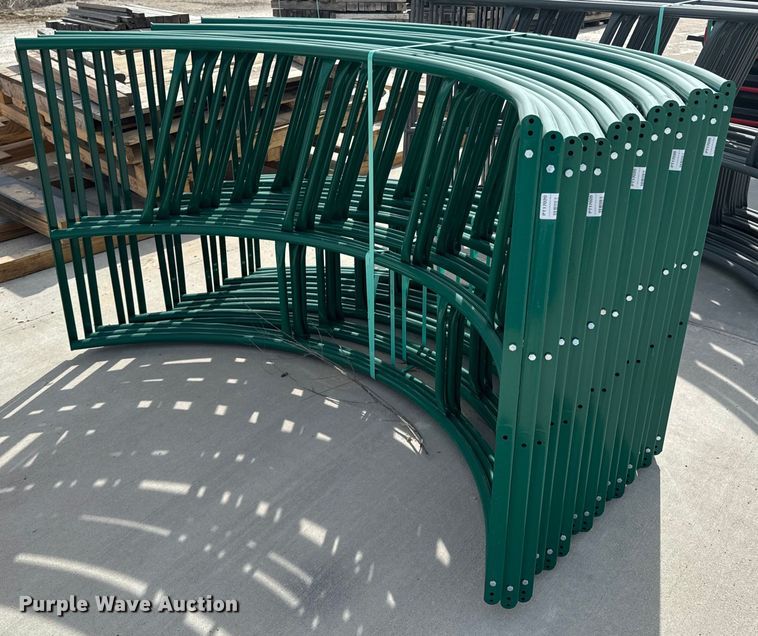 image for item OJ9612 (5) B&W PT17020 round bale feeders