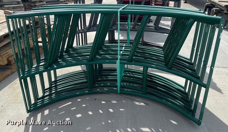 image for item OJ9612 (5) B&W PT17020 round bale feeders