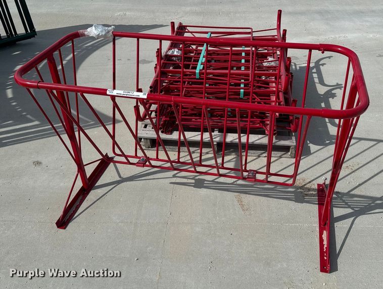 image for item OJ9613 (6) B&W V-Racks