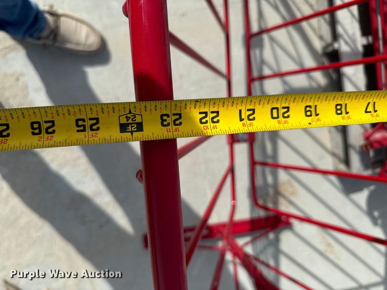 image for item OJ9613 (6) B&W V-Racks