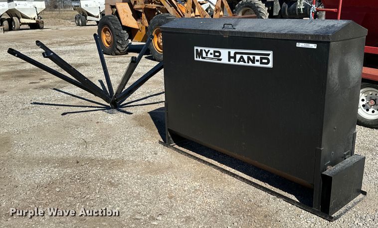 image for item OJ9645 My-D Han-D cake feeder and bale saver