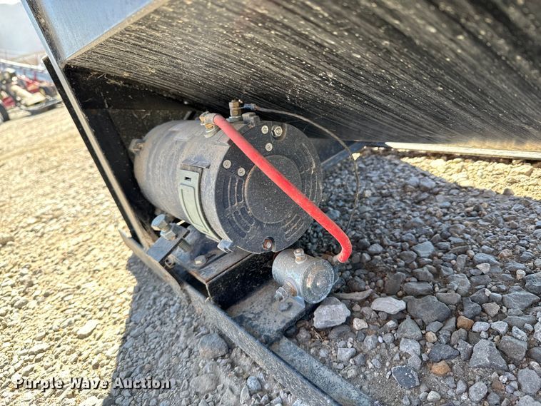 image for item OJ9645 My-D Han-D cake feeder and bale saver