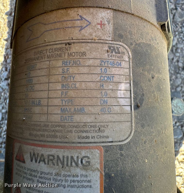 image for item OJ9645 My-D Han-D cake feeder and bale saver