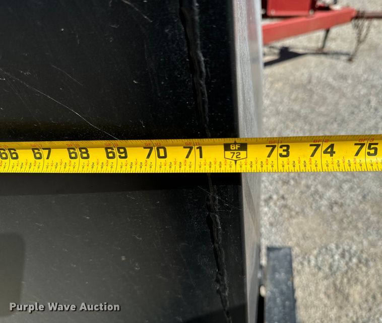 image for item OJ9645 My-D Han-D cake feeder and bale saver