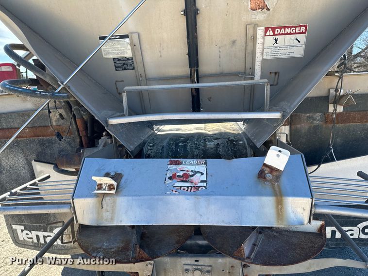 image for item OJ9648 Ag-Chem TerraGator 8104 spreader