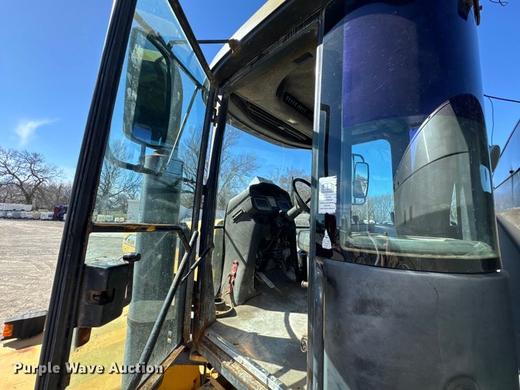 image for item OJ9648 Ag-Chem TerraGator 8104 spreader