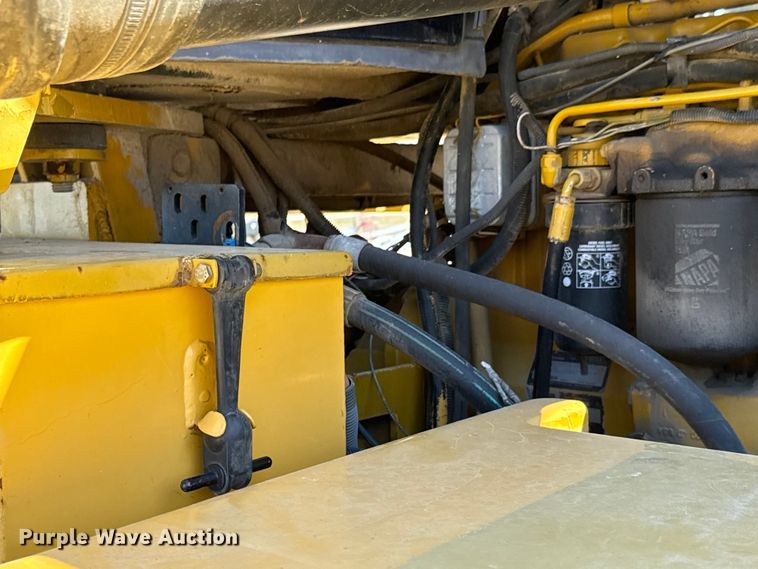 image for item OJ9648 Ag-Chem TerraGator 8104 spreader