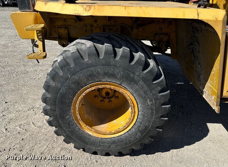 image for item OJ9648 Ag-Chem TerraGator 8104 spreader