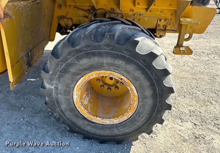 image for item OJ9648 Ag-Chem TerraGator 8104 spreader