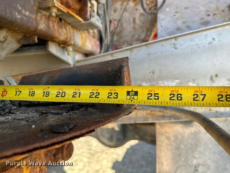 image for item OJ9649 RBR Vector 300 spreader