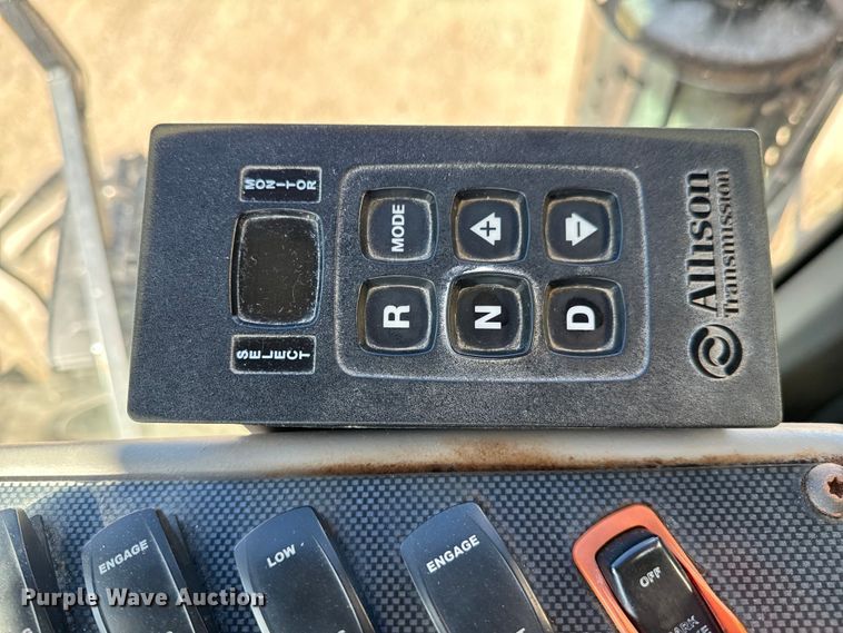 image for item OJ9649 RBR Vector 300 spreader