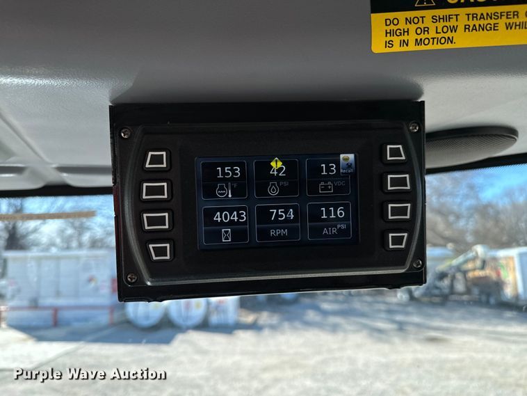 image for item OJ9649 RBR Vector 300 spreader