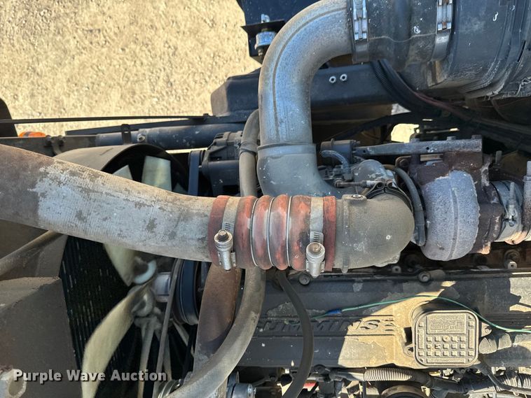 image for item OJ9649 RBR Vector 300 spreader