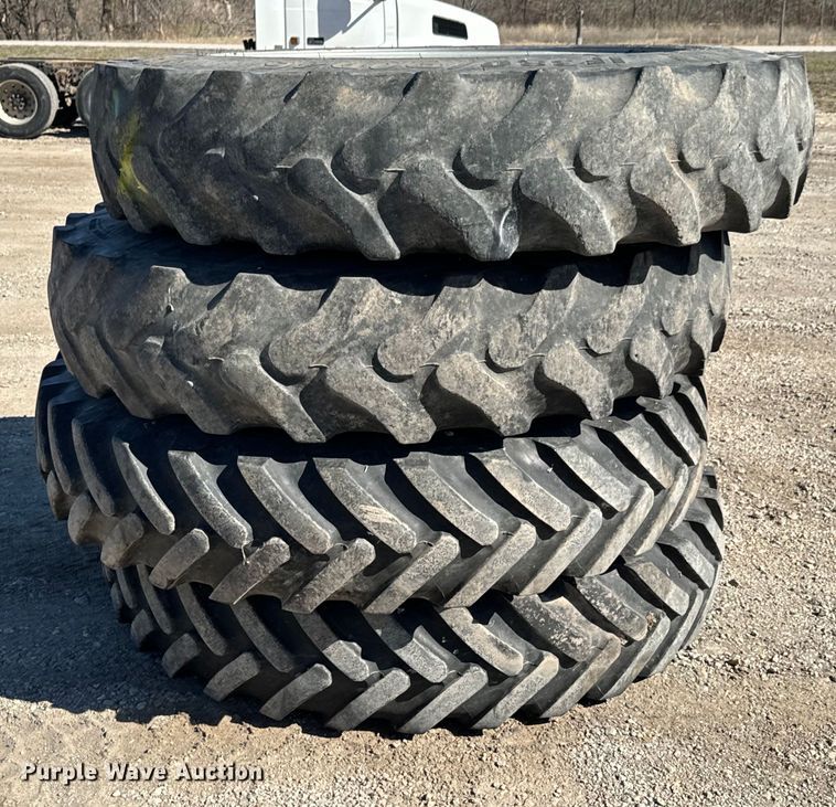 image for item OJ9649 RBR Vector 300 spreader