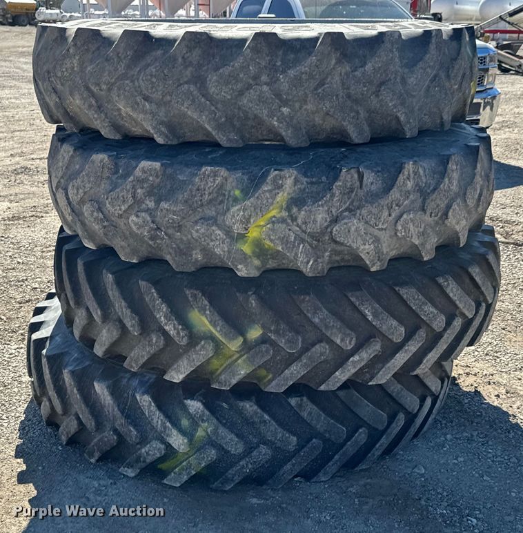 image for item OJ9649 RBR Vector 300 spreader