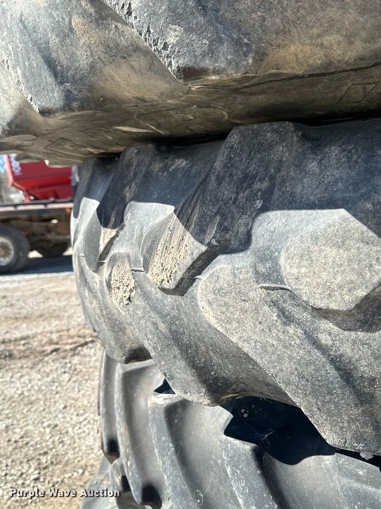 image for item OJ9649 RBR Vector 300 spreader