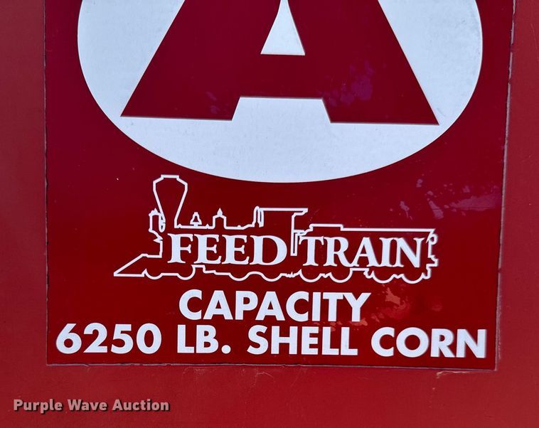 image for item OJ9652 Feed Train 600A grain cart