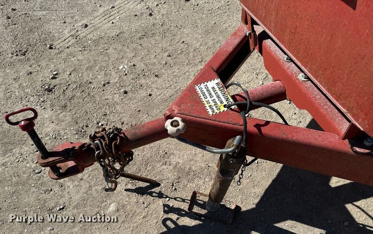 image for item OJ9652 Feed Train 600A grain cart