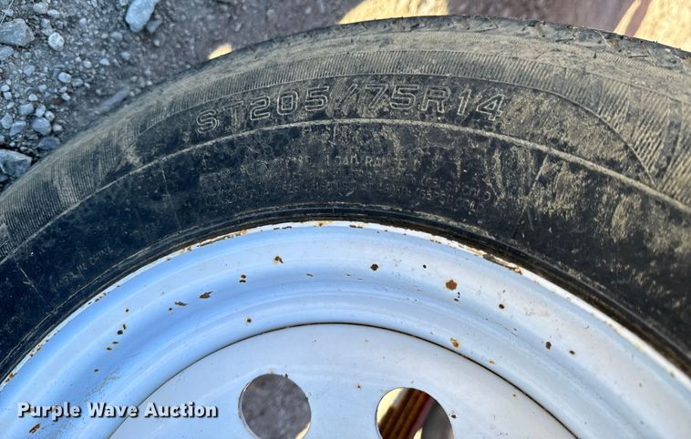 image for item OJ9652 Feed Train 600A grain cart