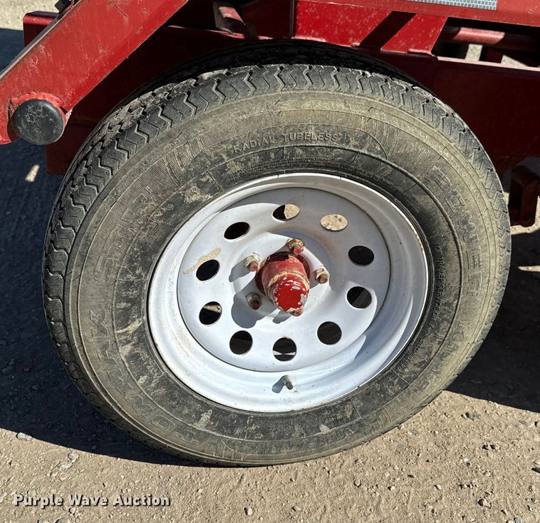 image for item OJ9652 Feed Train 600A grain cart