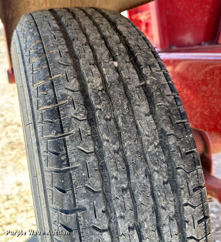 image for item OJ9652 Feed Train 600A grain cart