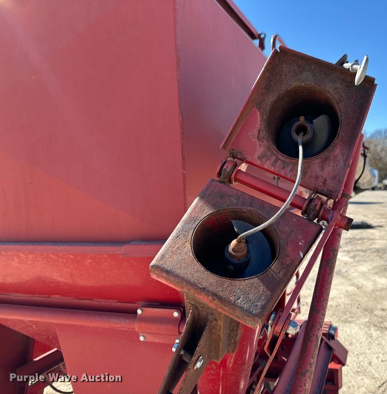 image for item OJ9653 Feed Train 600A grain cart