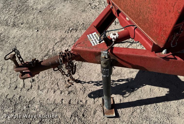 image for item OJ9653 Feed Train 600A grain cart