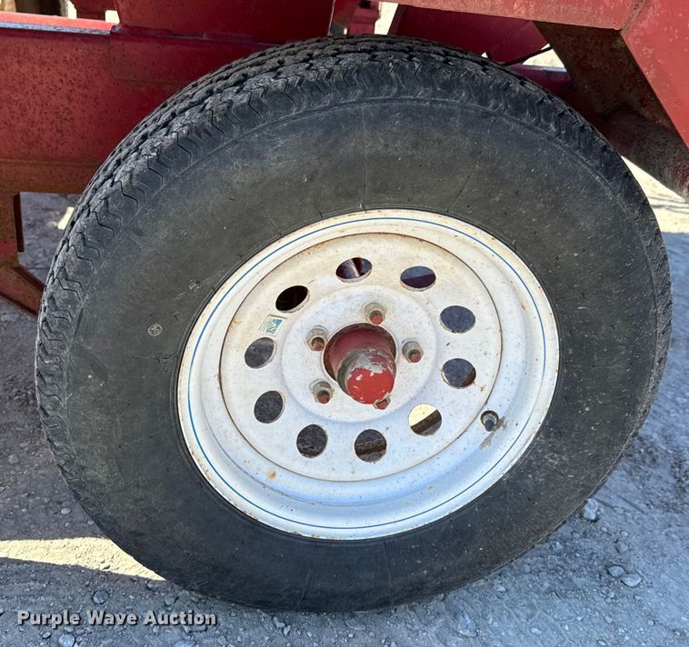 image for item OJ9653 Feed Train 600A grain cart