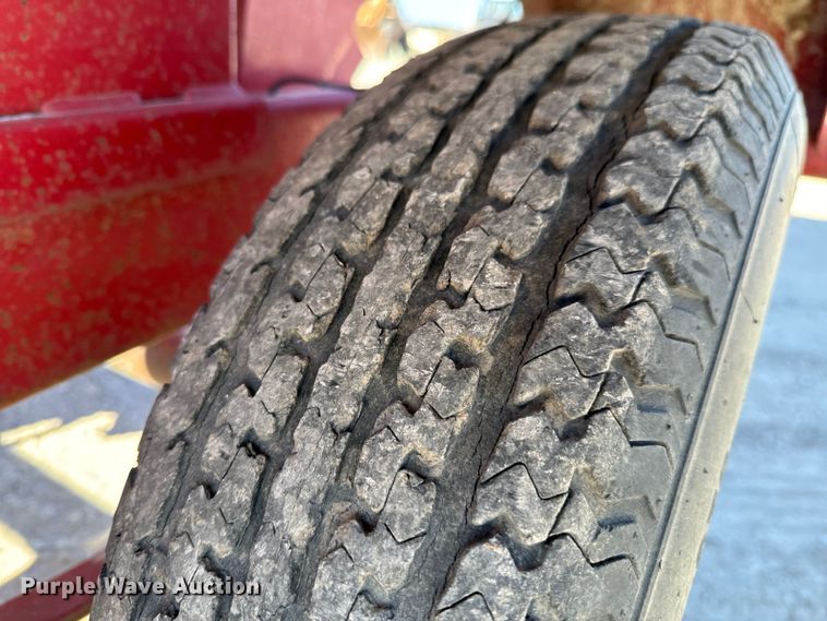 image for item OJ9653 Feed Train 600A grain cart