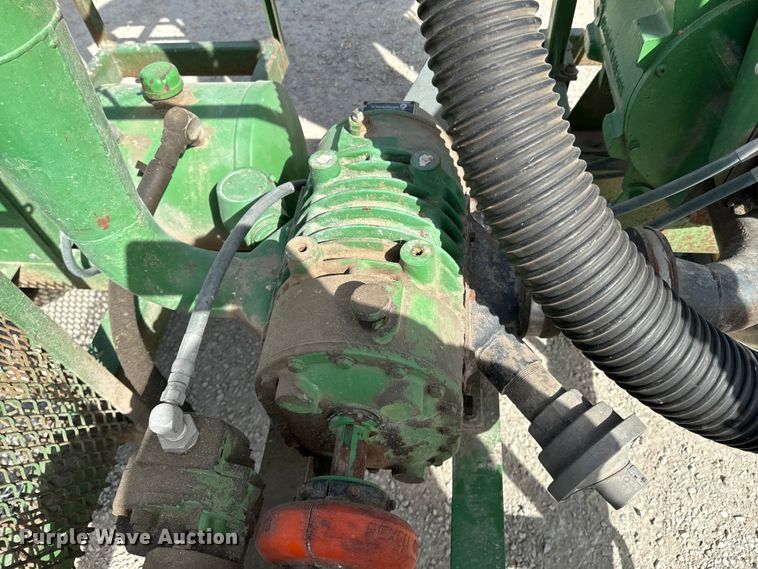 image for item OJ9659 Handlair 1500 grain vacuum