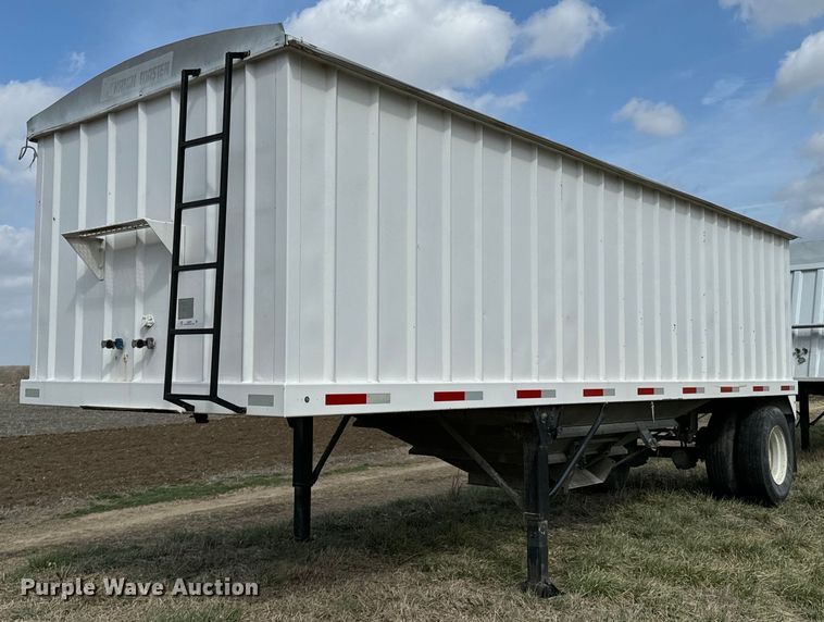 image for item OJ9675 1995 Independent 2401-SG grain trailer