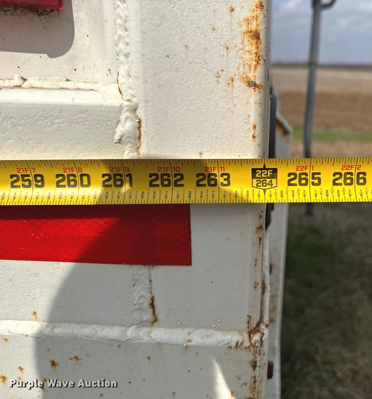 image for item OJ9676 2008 Brenica grain trailer