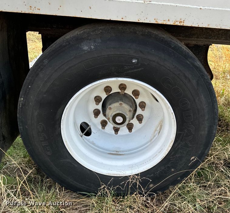 image for item OJ9676 2008 Brenica grain trailer