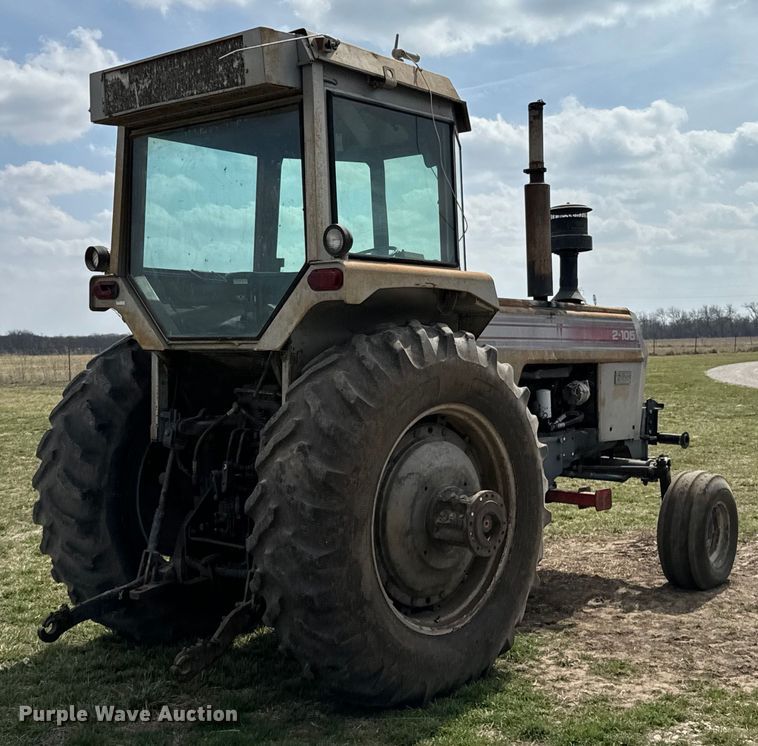 image for item OJ9681 White Field Boss 2-105 tractor