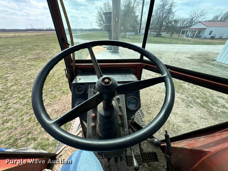 image for item OJ9681 White Field Boss 2-105 tractor