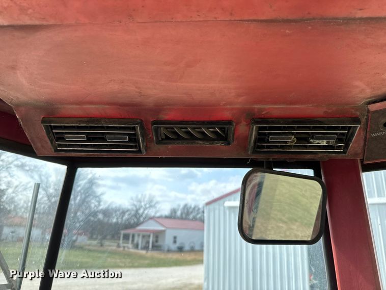 image for item OJ9681 White Field Boss 2-105 tractor