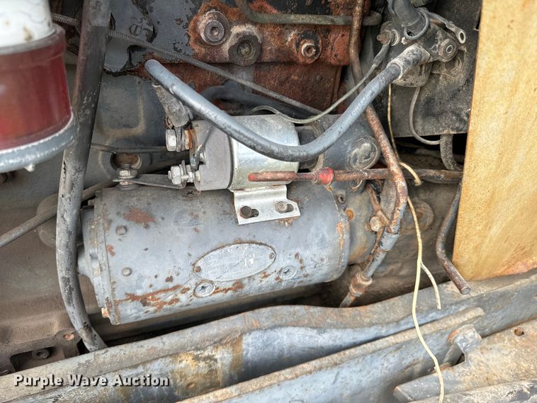 image for item OJ9681 White Field Boss 2-105 tractor