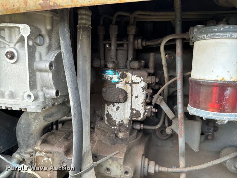 image for item OJ9681 White Field Boss 2-105 tractor